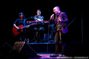 SINEAD O'CONNOR 03